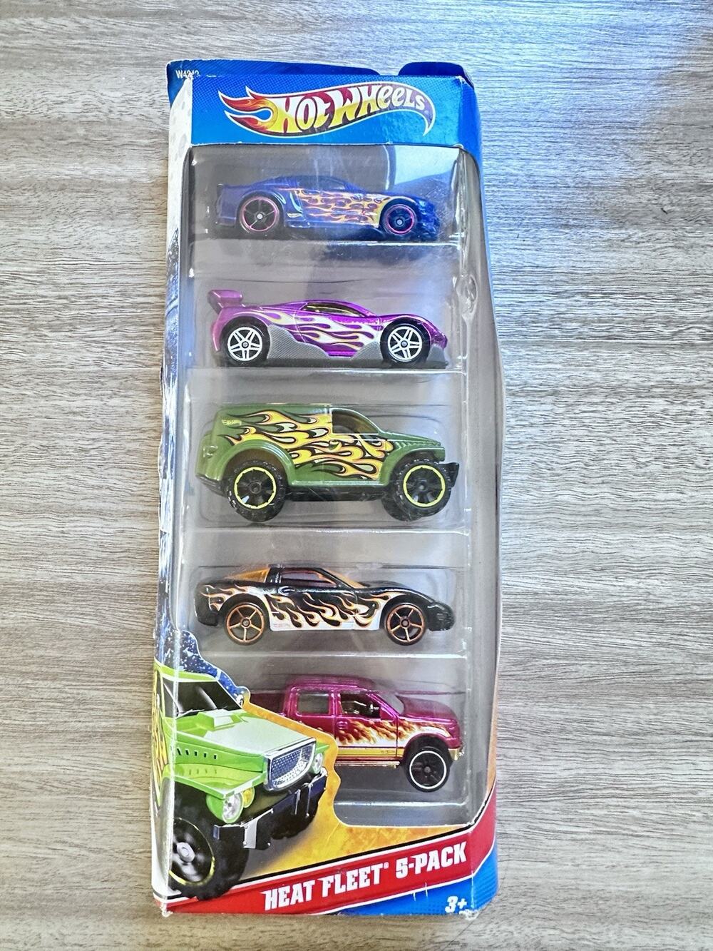 Mattel HOT WHEELS 5 PACK HEAT FLEET 5 PACK NEW SEALED H99